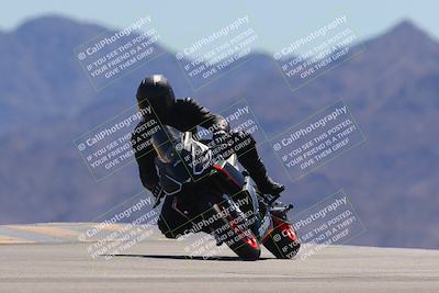 media/Mar-24-2025-Moto Forza (Mon) [[57ce5c5cff]]/2-Intermediate Group/Session 4 (Turn 9)/